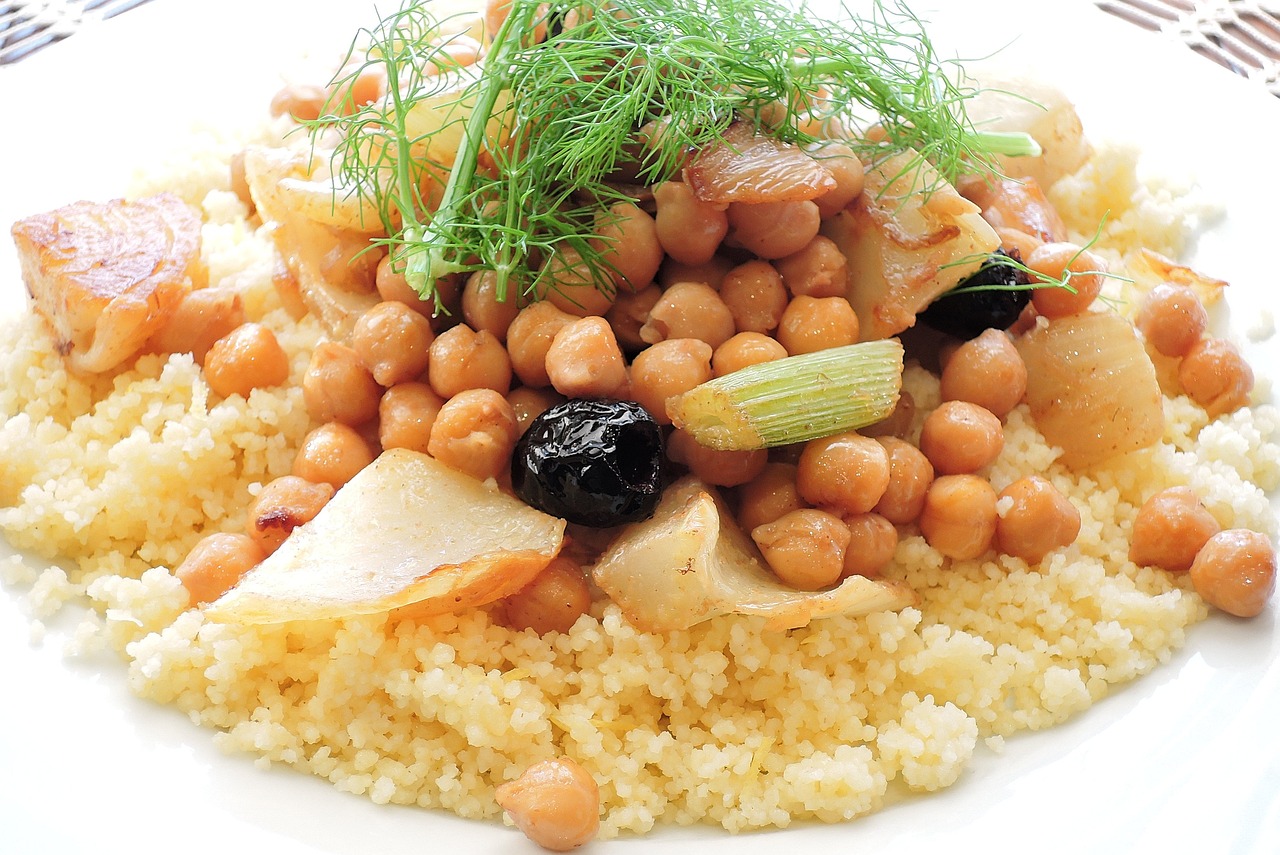 citrus couscous, chick peas, fennel-945743.jpg